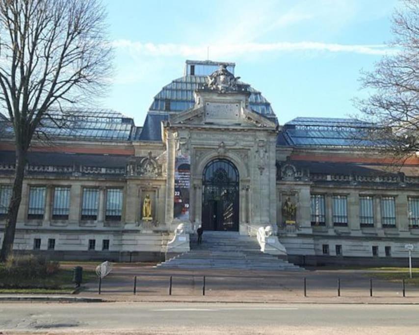 La Valencianne Lejlighed Valenciennes Eksteriør billede
